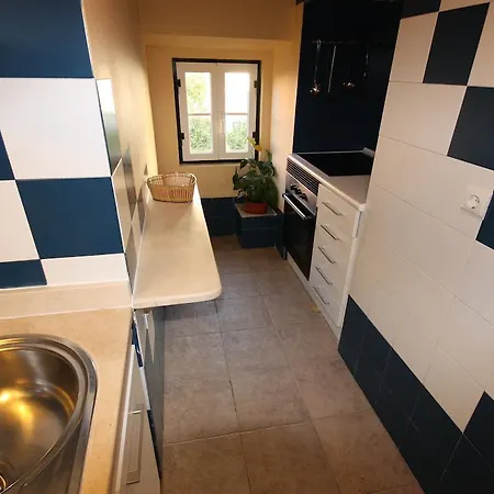 Myplace - Principe Real Studio Лиссабон